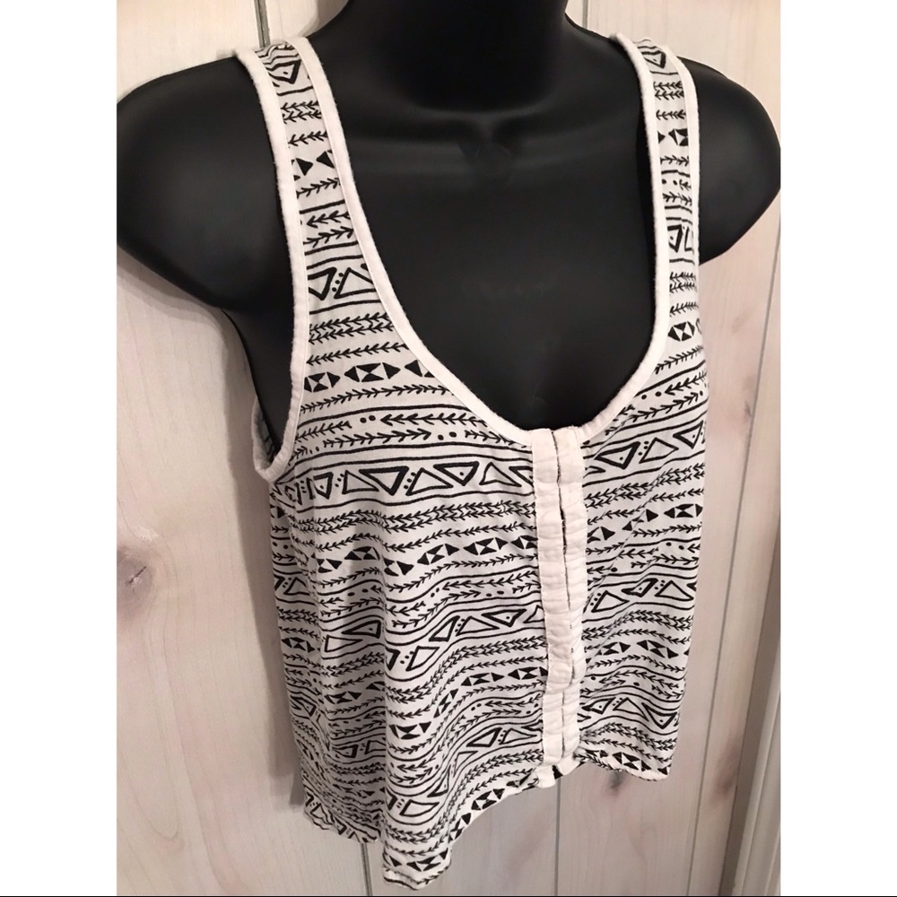 Black and white crop top